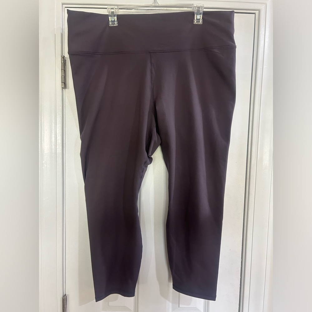 Women’s purple Fabletics Kessler high waisted strappy 7/8